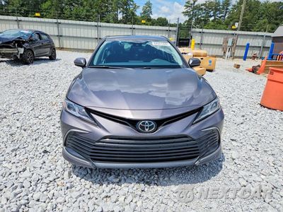 Piąte zdjęcie samochodu w środku: 2024 TOYOTA CAMRY LE VIN:4T1C11AK2RU213808 - miniatura