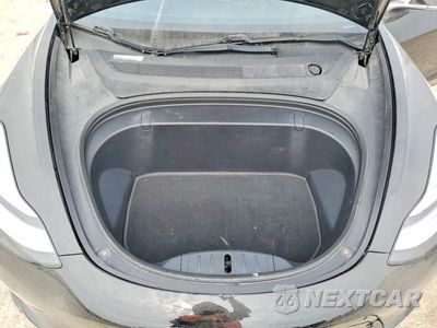 Zdjęcie 11 z 12 samochodu: 2018 TESLA MODEL 3 VIN:5YJ3E1EA2JF053839 - miniatura