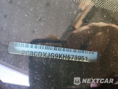 Zdjęcie 10 z 12 samochodu: 2019 DODGE CHALLENGER SXT VIN:2C3CDXJG9KH678951 - miniatura
