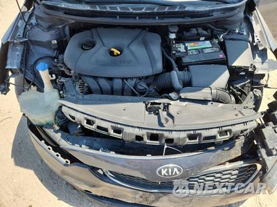 Zdjęcie 11 z 12 samochodu: 2016 KIA FORTE LX VIN:KNAFK4A61G5617156 - miniatura