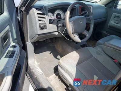Zdjęcie 8 z 12 samochodu: 2005 DODGE DAKOTA SLT VIN:1D7HE42K45S214906 - miniatura