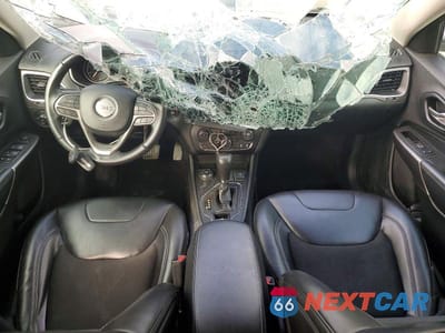 Zdjęcie 8 z 13 samochodu: 2019 JEEP CHEROKEE LATITUDE PLUS VIN:1C4PJMLBXKD104684 - miniatura