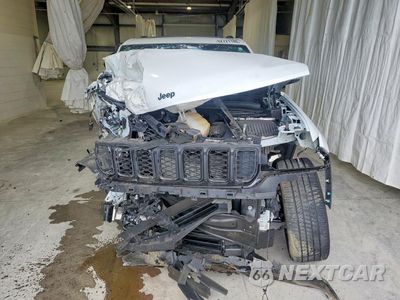 Piąte zdjęcie samochodu w środku: 2024 JEEP GRAND CHEROKEE LAREDO VIN:1C4RJHAG5R8924544 - miniatura