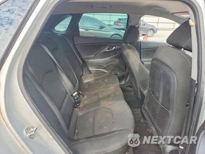 Zdjęcie 10 z 12 samochodu: 2019 HYUNDAI ELANTRA GT BASE VIN:KMHH35LE7KU088132 - miniatura