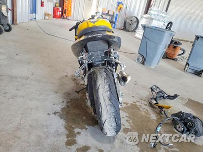Czwarte zdjęcie samochodu z boku: 2003 SUZUKI GSX-R750 VIN:JS1GR7HA532102245 - miniatura