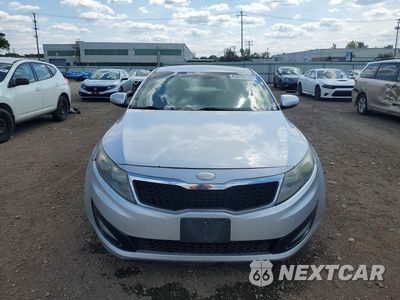 Piąte zdjęcie samochodu w środku: 2013 KIA OPTIMA LX VIN:5XXGM4A79DG225768 - miniatura
