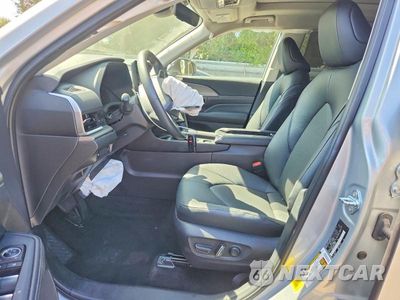 Zdjęcie 7 z 13 samochodu: 2025 TOYOTA GRAND HIGHLANDER XLE VIN:5TDAAAB54SS090267 - miniatura