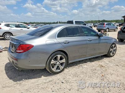 Trzecie zdjęcie samochodu z tyłu: 2017 MERCEDES-BENZ E 300 4MATIC VIN:WDDZF4KB1HA085485 - miniatura