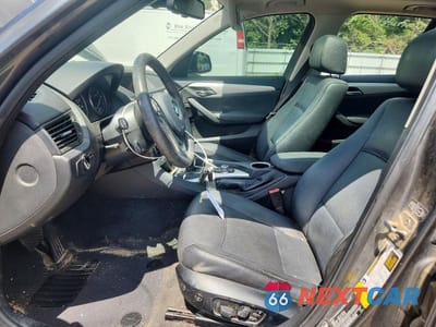 Zdjęcie 7 z 13 samochodu: 2014 BMW X1 XDRIVE28I VIN:WBAVL1C53EVR94368 - miniatura