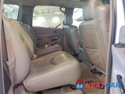 Zdjęcie 11 z 13 samochodu: 2005 CHEVROLET SUBURBAN K1500 VIN:3GNFK16Z85G147466 - miniatura
