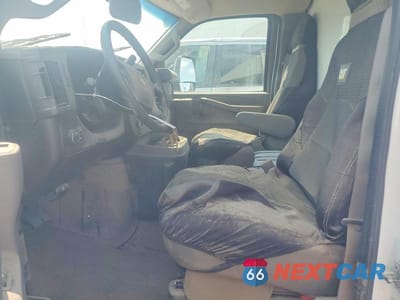 Zdjęcie 7 z 13 samochodu: 2025 CHEVROLET EXPRESS DELIVERY TRUCK VIN:1HA3GTC78SN015687 - miniatura