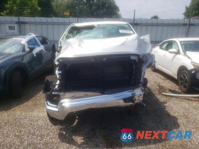Piąte zdjęcie samochodu w środku: 2023 CHEVROLET SILVERADO C1500 VIN:3GCNAAED8PG284892 - miniatura