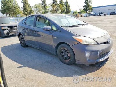 Czwarte zdjęcie samochodu z boku: 2013 TOYOTA PRIUS TWO VIN:JTDKN3DU7D5675667 - miniatura