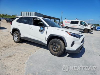 Czwarte zdjęcie samochodu z boku: 2024 TOYOTA RAV4 LE VIN:2T3H1RFV8RW315497 - miniatura