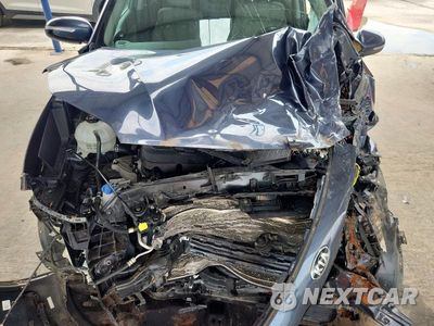 Zdjęcie 12 z 13 samochodu: 2017 KIA SPORTAGE EX VIN:KNDPN3AC9H7261639 - miniatura
