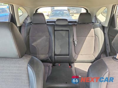 Zdjęcie 10 z 13 samochodu: 2021 KIA SELTOS S VIN:KNDEU2AA1M7115801 - miniatura