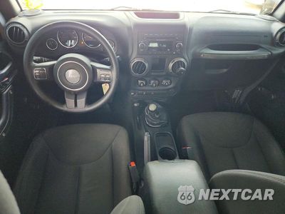 Zdjęcie 8 z 13 samochodu: 2017 JEEP WRANGLER UNLIMITED SPORT VIN:1C4BJWDG2HL556255 - miniatura