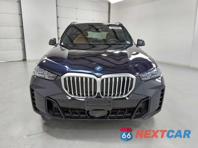 Piąte zdjęcie samochodu w środku: 2025 BMW X5 XDRIVE50E VIN:5UX43EU02S9W92761 - miniatura