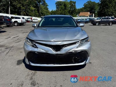 Piąte zdjęcie samochodu w środku: 2020 TOYOTA CAMRY LE VIN:4T1C11AK4LU961127 - miniatura