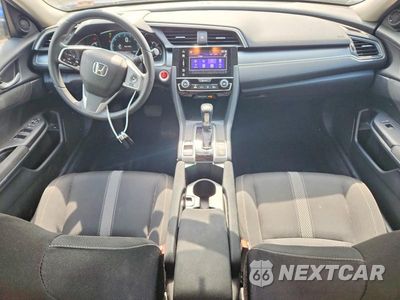 Zdjęcie 8 z 12 samochodu: 2018 HONDA CIVIC EX VIN:2HGFC2F79JH510671 - miniatura