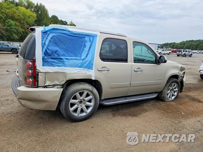 Trzecie zdjęcie samochodu z tyłu: 2011 GMC YUKON DENALI VIN:1GKS1EEFXBR220295 - miniatura