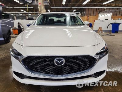 Piąte zdjęcie samochodu w środku: 2025 MAZDA 3 PREFERRED VIN:JM1BPACM0S1761987 - miniatura