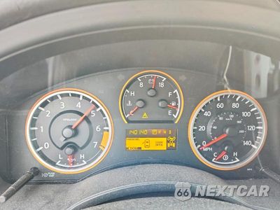 Zdjęcie 9 z 13 samochodu: 2013 NISSAN ARMADA SV VIN:5N1AA0NC4DN600660 - miniatura
