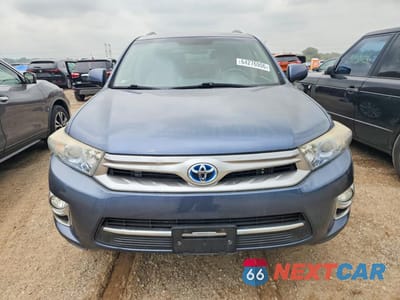 Piąte zdjęcie samochodu w środku: 2013 TOYOTA HIGHLANDER HYBRID LIMITED VIN:JTEDC3EH7D2011950 - miniatura