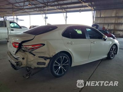 Trzecie zdjęcie samochodu z tyłu: 2020 TOYOTA CAMRY SE VIN:4T1G11AK9LU877872 - miniatura