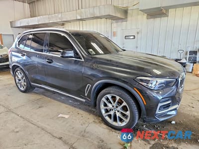 Czwarte zdjęcie samochodu z boku: 2022 BMW X5 XDRIVE40I VIN:5UXCR6C01N9K60507 - miniatura