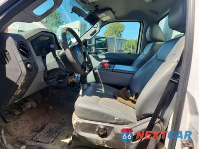 Zdjęcie 7 z 13 samochodu: 2013 FORD F550 SUPER DUTY BUCKET TRUCK VIN:1FDUF5GTXDEA62555 - miniatura