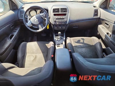 Zdjęcie 8 z 13 samochodu: 2013 MITSUBISHI OUTLANDER SPORT ES VIN:4A4AP3AUXDE003749 - miniatura