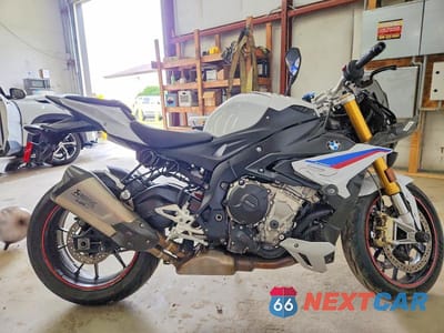 2020 BMW S 1000 R WB10D620XLZ972383 - główne zdjęcie licytacji z USA - miniatura