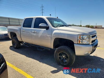 Czwarte zdjęcie samochodu z boku: 2007 CHEVROLET SILVERADO K1500 CREW CAB VIN:3GCEK13M57G504926 - miniatura