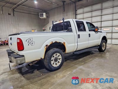 Trzecie zdjęcie samochodu z tyłu: 2013 FORD F250 SUPER DUTY VIN:1FT7W2B68DEA95555 - miniatura