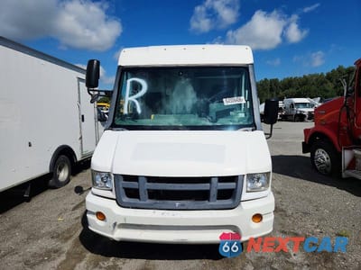 Zdjęcie 10 z 11 samochodu: 2016 ISUZU REACH DELIVERY TRUCK VIN:JALB4T175G7W00006 - miniatura