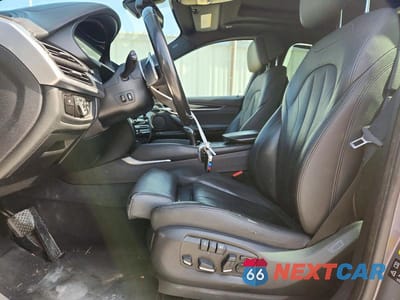 Zdjęcie 7 z 13 samochodu: 2016 BMW X6 XDRIVE50I VIN:5UXKU6C59G0R34190 - miniatura