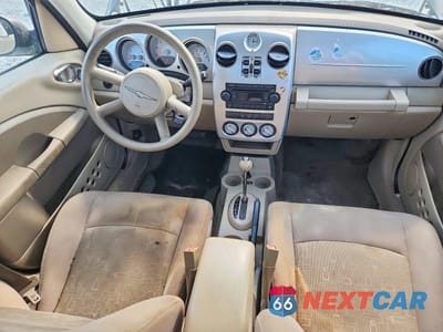 Zdjęcie 8 z 12 samochodu: 2006 CHRYSLER PT CRUISER TOURING VIN:3A4FY58B76T235569 - miniatura