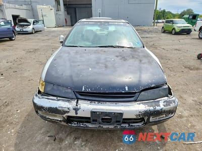 Piąte zdjęcie samochodu w środku: 1996 HONDA ACCORD EX VIN:1HGCD5658TA178661 - miniatura