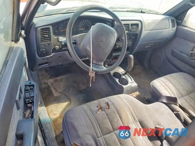 Zdjęcie 8 z 13 samochodu: 2000 TOYOTA TACOMA XTRACAB PRERUNNER VIN:4TASN92N7YZ675774 - miniatura