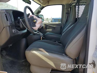 Zdjęcie 7 z 13 samochodu: 2022 CHEVROLET EXPRESS 2500 DELIVERY VAN VIN:1GCWGAFP2N1258618 - miniatura