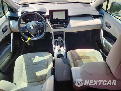 Zdjęcie 8 z 13 samochodu: 2023 TOYOTA COROLLA CROSS LE VIN:7MUCAABG0PV046192 - miniatura