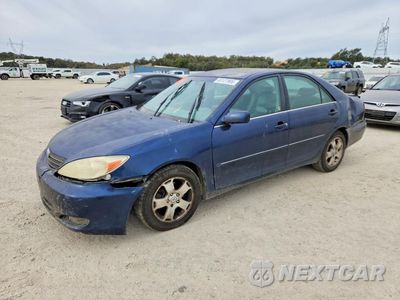 2004 TOYOTA CAMRY XLE V6 4T1BF30K74U078425 - główne zdjęcie licytacji z USA - miniatura
