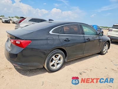 Trzecie zdjęcie samochodu z tyłu: 2018 CHEVROLET MALIBU LT VIN:1G1ZD5ST5JF130430 - miniatura