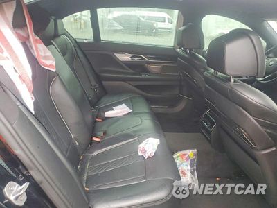Zdjęcie 10 z 12 samochodu: 2016 BMW 750 XI VIN:WBA7F2C59GG416191 - miniatura
