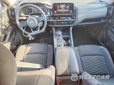 Zdjęcie 8 z 12 samochodu: 2022 NISSAN PATHFINDER SV VIN:5N1DR3BC9NC246434 - miniatura