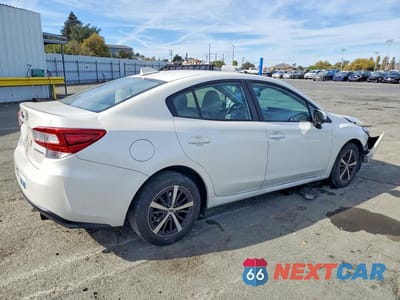 Trzecie zdjęcie samochodu z tyłu: 2019 SUBARU IMPREZA PREMIUM VIN:4S3GKAD68K3613739 - miniatura