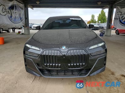 Piąte zdjęcie samochodu w środku: 2024 BMW 760 XI VIN:WBA33EJ04RCP67312 - miniatura