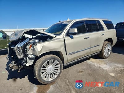 2016 CADILLAC ESCALADE PLATINUM 1GYS4DKJXGR168495 - główne zdjęcie licytacji z USA - miniatura