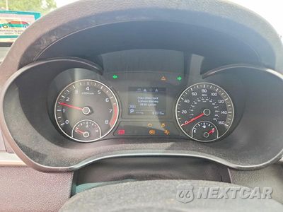 Zdjęcie 9 z 12 samochodu: 2019 KIA OPTIMA LX VIN:5XXGT4L34KG306929 - miniatura